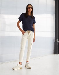 DRICOPER DENIM - Active Cargo Cream Jeans
