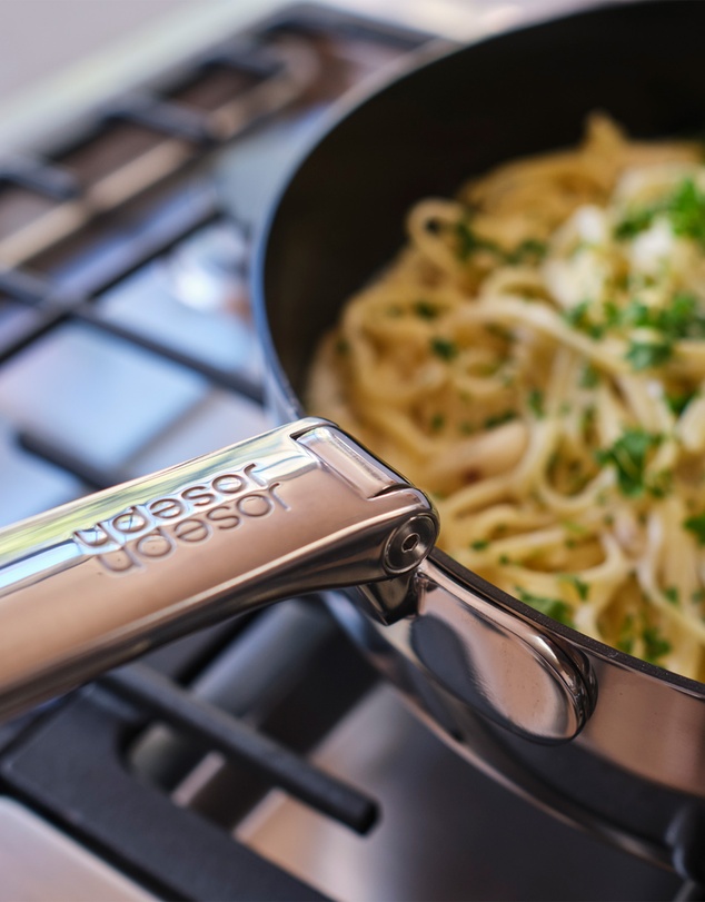 Joseph Joseph - Space Steel Non-stick Stainless-steel Frying Pan with Folding Handle - 28cm