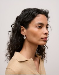 Trenery - Rava Drop Hoop Earrings in Silver