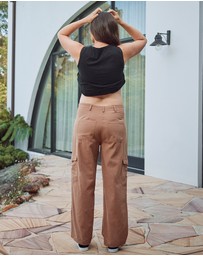 Angel Maternity - Naomi Maternity Cargo Pants in Brown