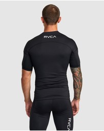 RVCA - Compression Technical Short Sleeve Top