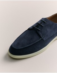 Trenery - Miles Yacht Shoe in Navy