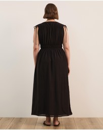 Atmos&Here Curvy - Luna Linen Blend Sleeveless Gathered Maxi Dress
