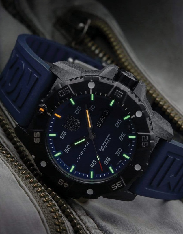 Luminox - Master Carbon SEAL Automatic Military Dive Watch
