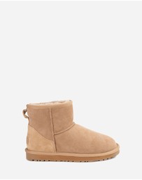 Ozwear Connection Uggs - Ugg Classic Mini Boots (Water Resistant)