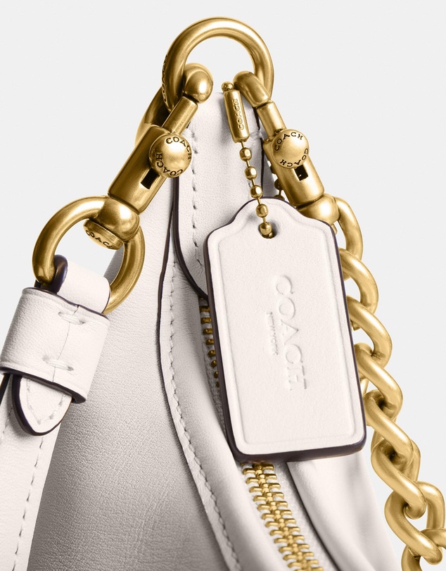 Coach - Glovetanned Leather Juliet Shoulder Bag 25