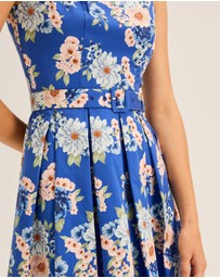 Review - Saltbloom Dress
