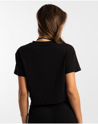 Active Basics - Cropped Tee