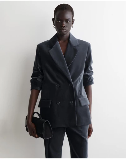 COS - Cereza Velvet Blazer