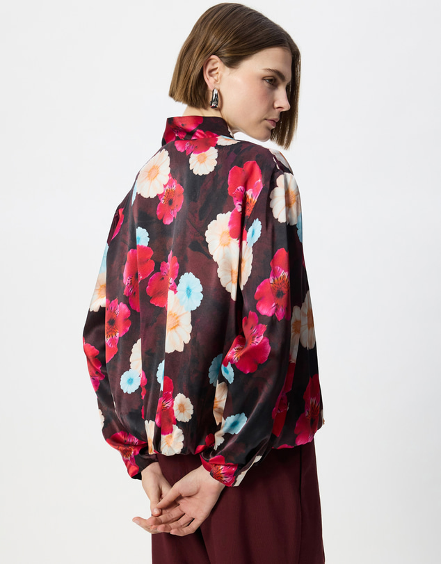 The Social Outfit - Silk Modern Aviator Jacket - Cosmic Bloom