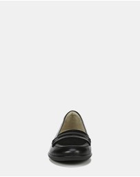 Naturalizer - Finley Loafer - Black