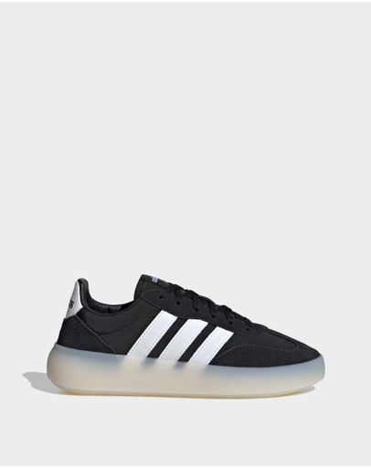 Core Black / Cloud White / Core White