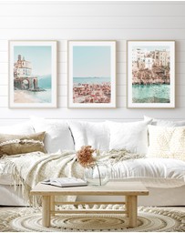 Olive et Oriel - Seaside Antibes Art Print