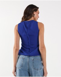 Lost in Lunar  - Nicola Top