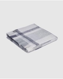 St Albans - Mohair Throw Flinders