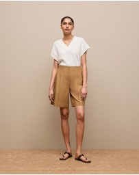 Trenery - Cotton Blend Longline Pleat Short in Rich Tan