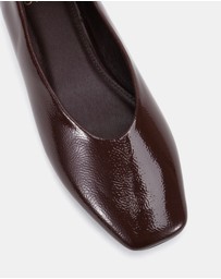 Novo - Cheddar Flats