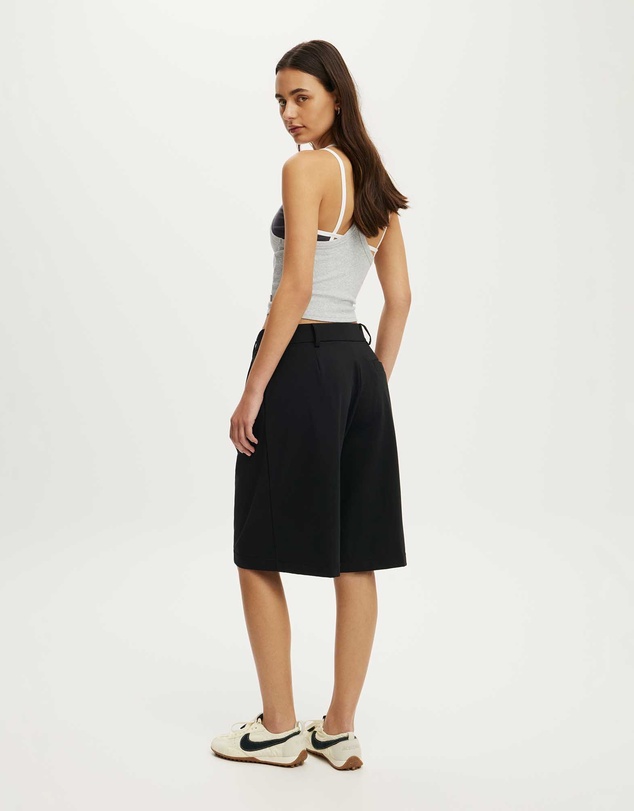 Cotton On Body Active - Stretch Pleat Bermuda Short