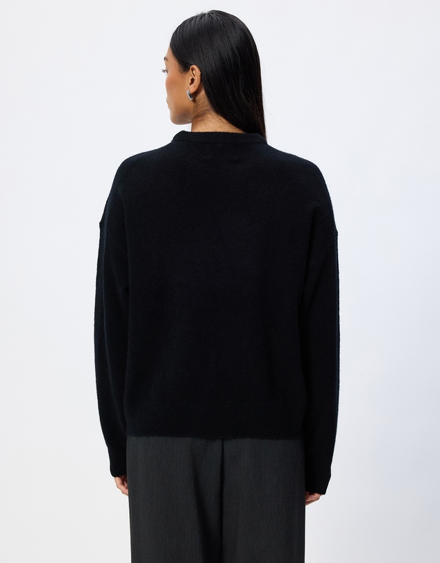 Lindsay Nicholas New York - Varsity Sweater (W Snood)