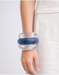 Izoa - Ocean Bangle Stack
