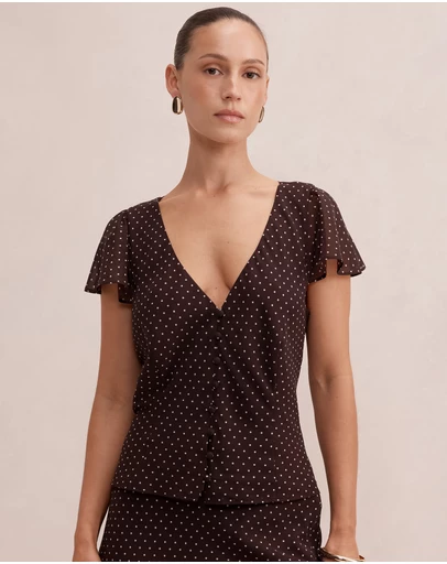 Forever New Petite - Daphne Petite Flutter Sleeves Blouse