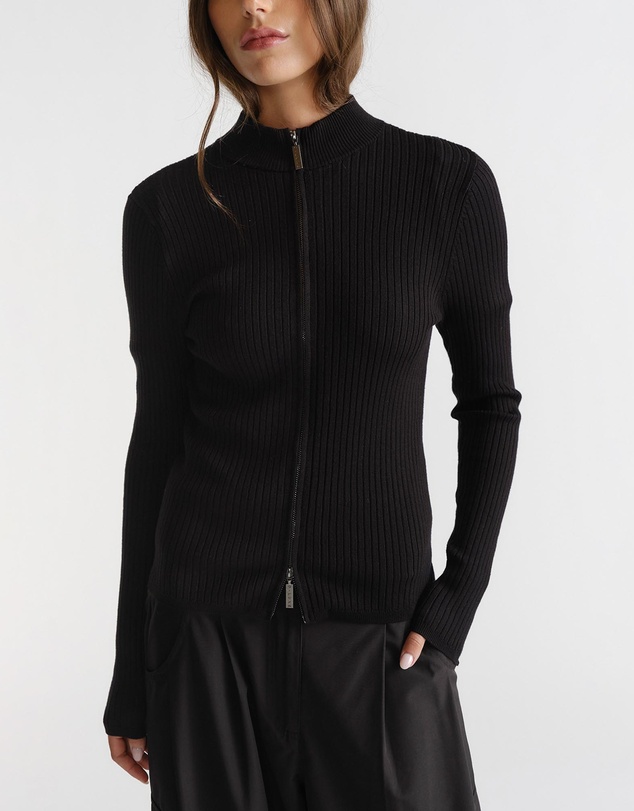 Decjuba - D-Luxe Knit Zip Long Sleeve Top