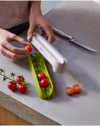 Joseph Joseph - Halve-It™ Time-saving Slicing Tool