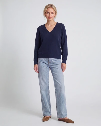 SILK MAGNOLIA - Merino Wool V-Neck Jumper