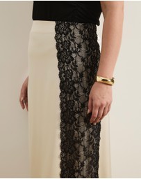Atmos&Here Curvy - Mirelda Satin Lace Midi Skirt