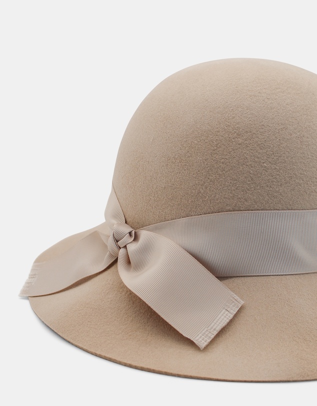 Morgan & Taylor - Julietta Wool Felt Cloche Hat in Beige Sand