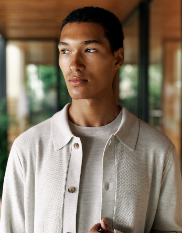 Trenery - Merino Classic Crew in Stone