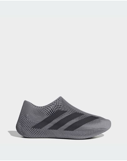 Grey Four / Core Black / Grey Four