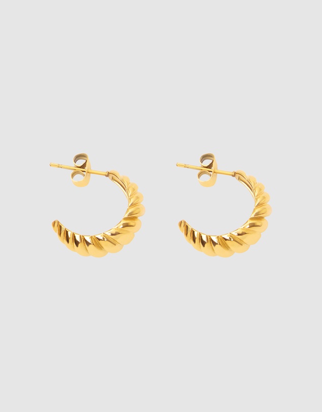 Pastiche - Sara Hoops