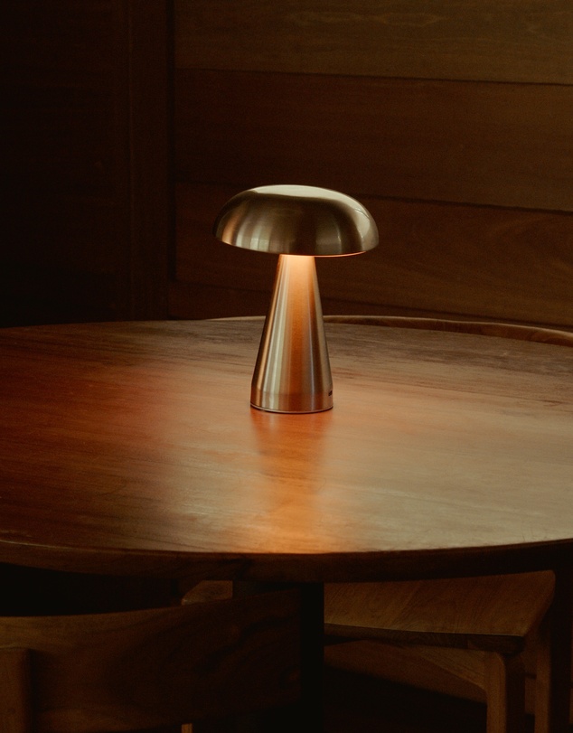 Dennis Did It - Portable Metal Touch Lamp Aluminium