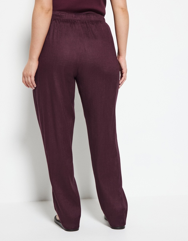 Commonry - Stephanie Pant