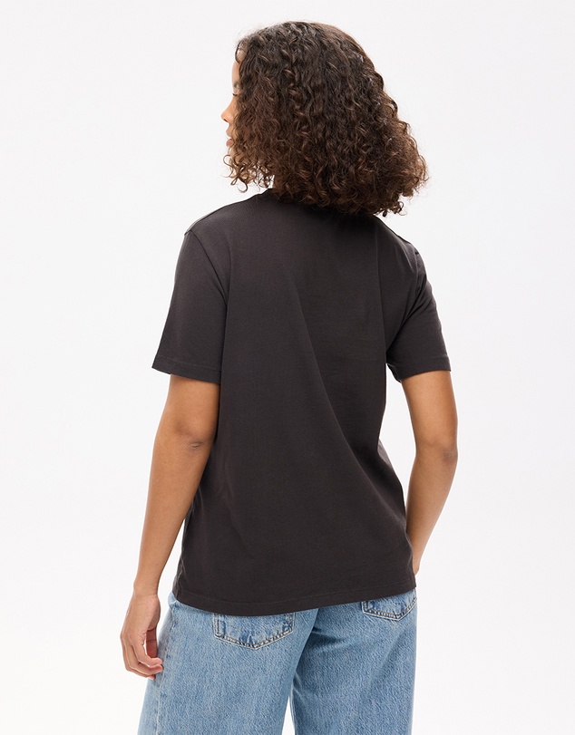 Superdry - Essential Logo Embroidered Tee