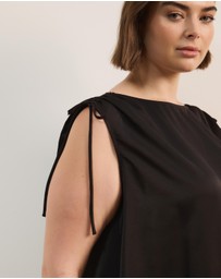 Atmos&Here Curvy - Ava Satin Tie Detail Top