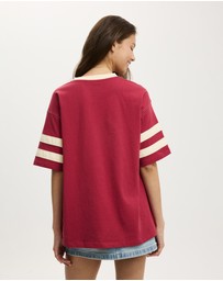 Cotton On - V Neck Oversized Graphic Tee