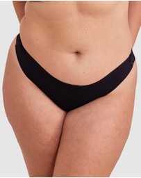 Bras N Things - Smooth Comfort Lace V String Knicker - Black/ Black