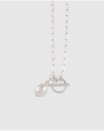 Von Treskow - Fine Clip Chain Necklace with Oval Pearl