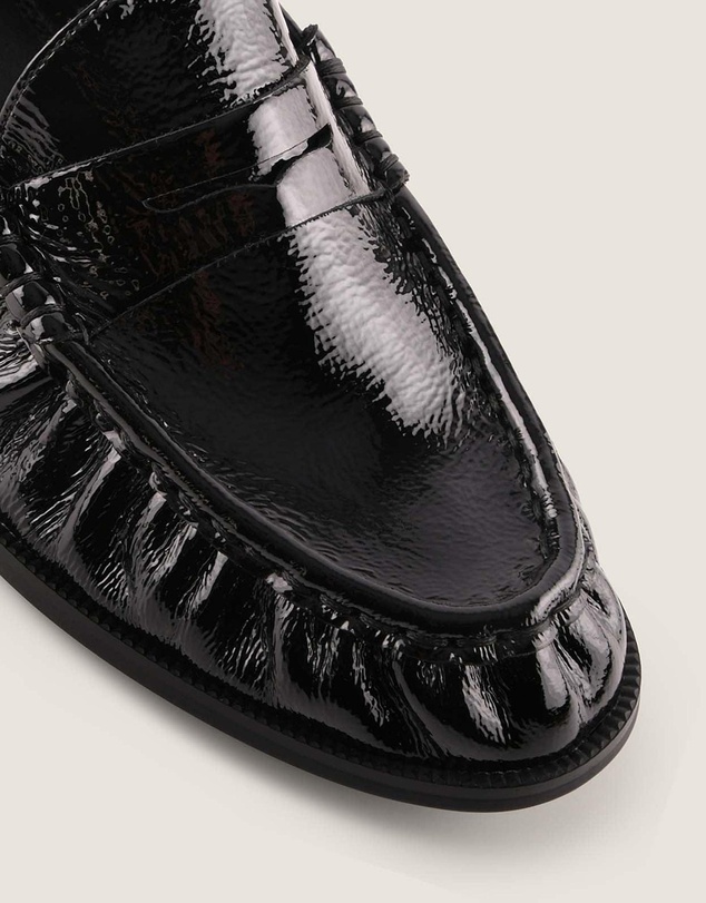 Shelly Shen - Loudi Loafers Black Crinkle Patent
