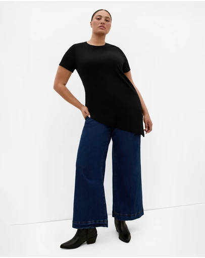 City Chic - Plus size Angled Hem Cotton Tee - black