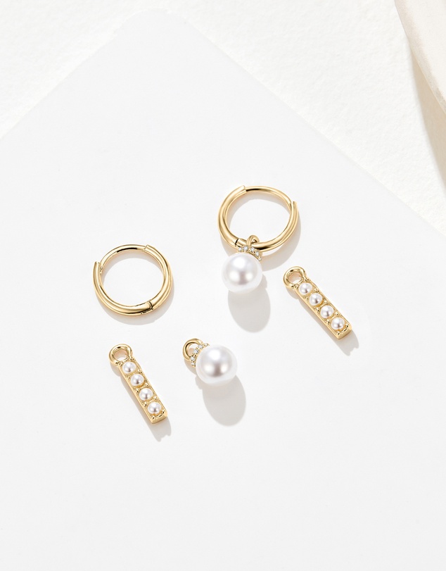 Mestige - Pearl Essence Connection Earrings - 18K Gold Plated