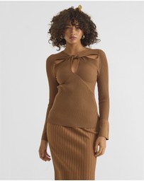 Zerafima - Bow Front Top