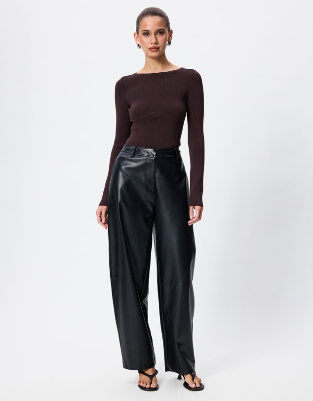 Tussah - Gabrielle Crew Neck Long Sleeve Compact Knit Top
