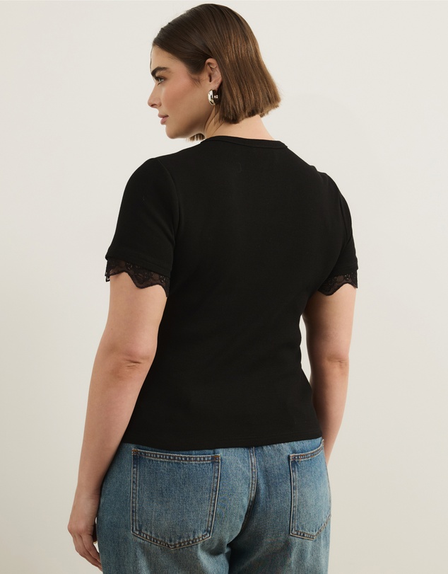 Atmos&Here Curvy - Sienna Short Sleeve Lace Jersey T-Shirt