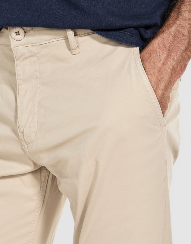 GUESS - Mid Rise Angels Chino Pants