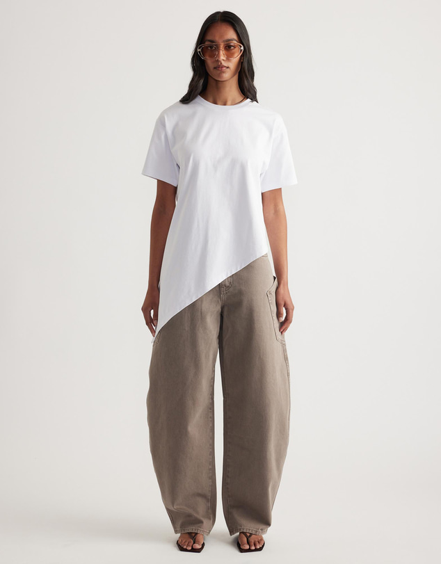 Decjuba - Kirsten Asymmetric Hem Tee