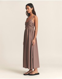 ST MRLO - Ashli Midi Dress