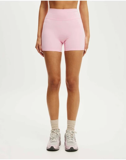 Cotton On Body Active - Ultra Soft Invisible Scrunch Shortie Short